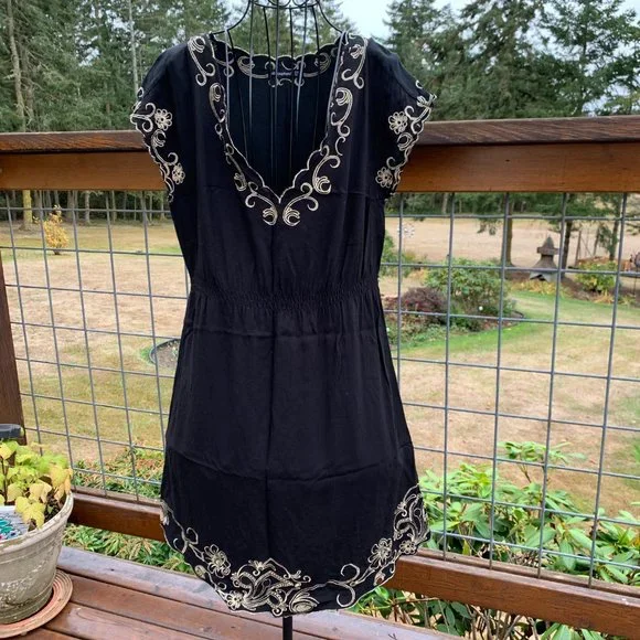 Atmosphere | Dresses | Atmosphere Vneck Knee Length Black Wbeige  Embroidered Trim Dress | Poshmark